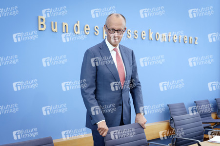 Bundespressekonferenz 'Aktuelle Themen der Innen- und Außenpolitik' in Berlin