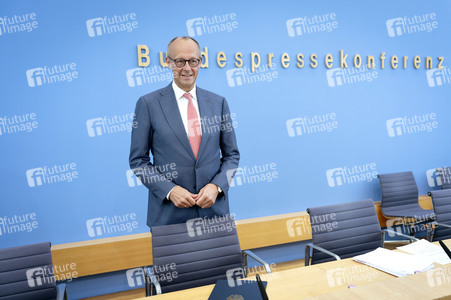 Bundespressekonferenz 'Aktuelle Themen der Innen- und Außenpolitik' in Berlin