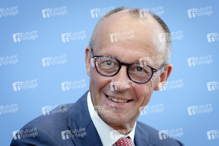 Bundespressekonferenz 'Aktuelle Themen der Innen- und Außenpolitik' in Berlin
