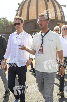 Hendrick Wüst besucht das Parookaville in Weeze