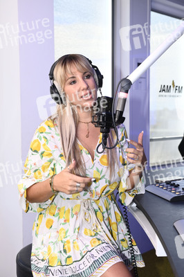 'Champagne Secrets' Radioshow in Berlin