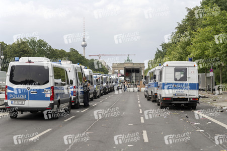 Nach dem Terroranschlag beim 48. Christopher Street Day 2026 in Berlin