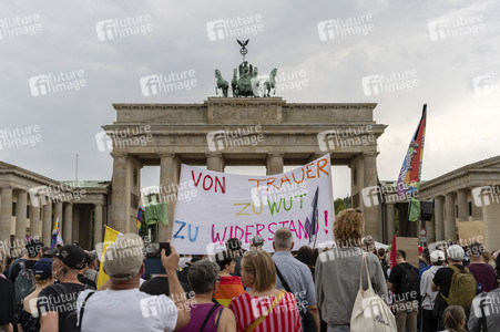 Nach dem Terroranschlag beim 48. Christopher Street Day 2026 in Berlin