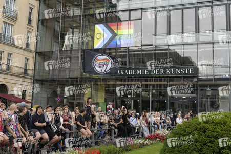 Nach dem Terroranschlag beim 48. Christopher Street Day 2026 in Berlin