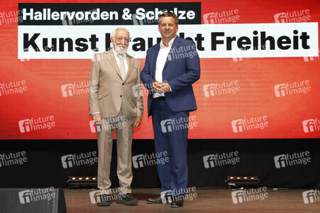 Gesprächsabend mit Dieter Hallervorden und Sven Schulze in Halle