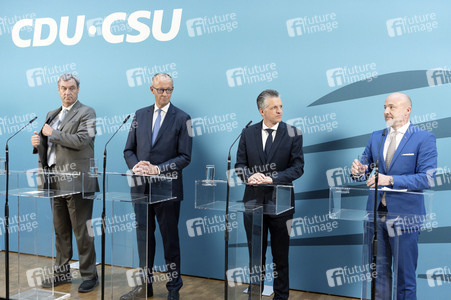 Sondersitzung der CDU/CSU-Bundestagsfraktion in Berlin