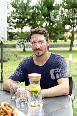 Felix Neureuther beim ARD-Dreh '#unsereKinder' in Meuselwitz