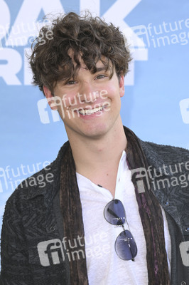 Filmpremiere 'The End of Oak Street' in Burbank