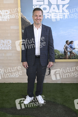 Filmpremiere 'The End of Oak Street' in Burbank
