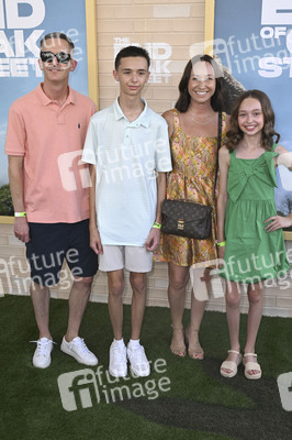 Filmpremiere 'The End of Oak Street' in Burbank