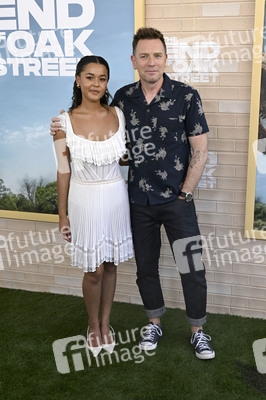 Filmpremiere 'The End of Oak Street' in Burbank