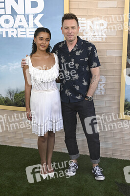 Filmpremiere 'The End of Oak Street' in Burbank