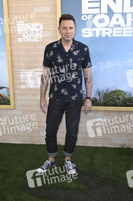Filmpremiere 'The End of Oak Street' in Burbank