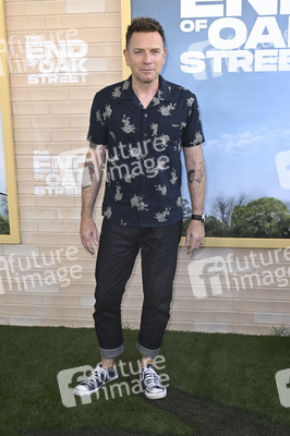 Filmpremiere 'The End of Oak Street' in Burbank