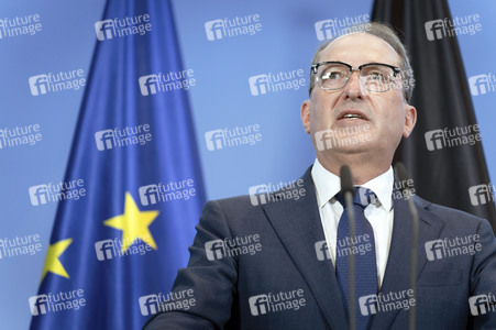 Pressekonferenz zur Reform des Rechts der Nachrichtendienste in Berlin