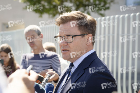 Pressestatement von Carsten Schneider nach Kabinettsitzung in Berlin