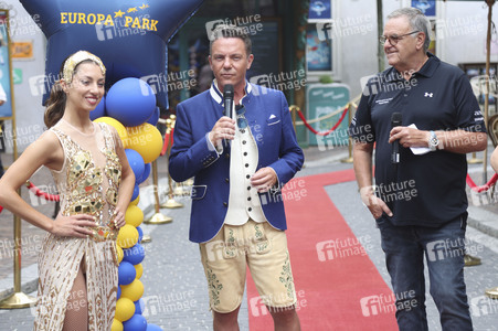 Ehrung von Stefan Mross mit Stern auf dem 'Walk of Fame' des Europa-Parks in Rust