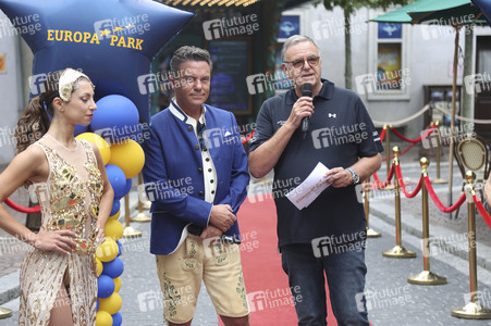 Ehrung von Stefan Mross mit Stern auf dem 'Walk of Fame' des Europa-Parks in Rust
