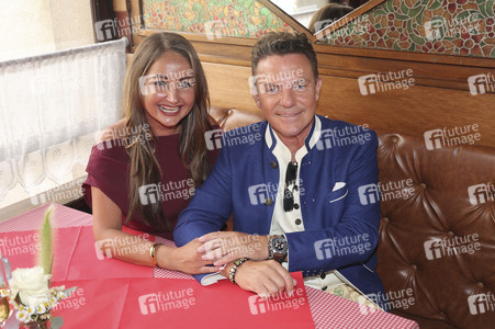 Ehrung von Stefan Mross mit Stern auf dem 'Walk of Fame' des Europa-Parks in Rust