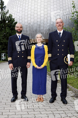 Filmpremiere 'Salz und Wasser - Mit der legendären Polarstern in die Antarktis' in Berlin