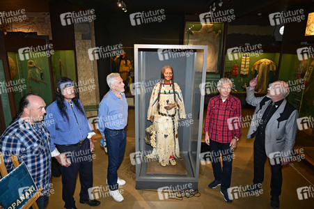 Namensgebung der historischen Blackfoot-Frau im Karl-May-Museum in Radebeul