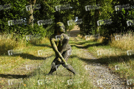 NATURE ART: Lindenallee / Linden Avenue Bodypainting