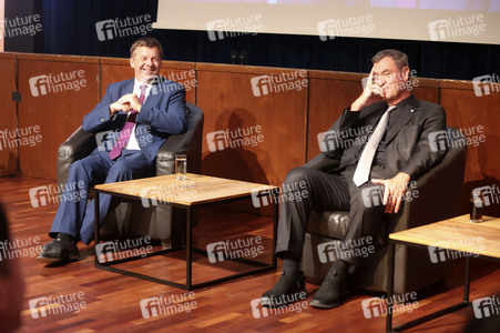 Sven Schulze und Markus Söder beim Landtagswahlkampf in Sachsen-Anhalt in Wernigerode