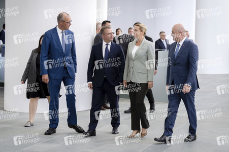 Treffen des Bundeskanzlers und der Staats- und Regierungschefs der Like-Minded Staaten in Berlin