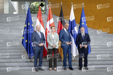 Treffen des Bundeskanzlers und der Staats- und Regierungschefs der Like-Minded Staaten in Berlin