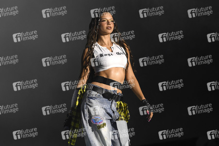 Konzert von Nina Chuba in Hannover