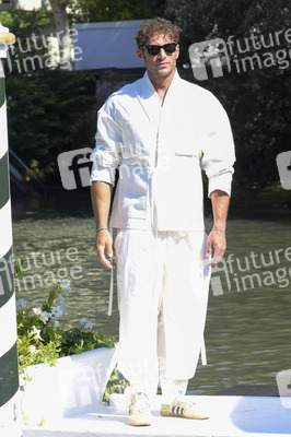 Ankunft von Alex Di Giorgio am Hotel Excelsior, Internationale Filmfestspiele von Venedig 2026