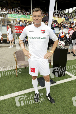 Benefiz-Fußballspiel 'Kicken mit Herz' 2026 in Hamburg