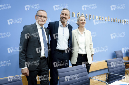 Bundespressekonferenz 'AfD - Auswirkungen der Landtagswahl in Sachsen-Anhalt auf die Bundespolitik' in Berlin