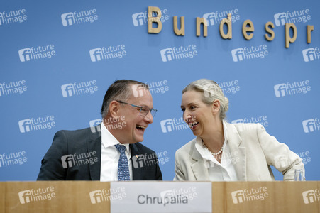 Bundespressekonferenz 'AfD - Auswirkungen der Landtagswahl in Sachsen-Anhalt auf die Bundespolitik' in Berlin