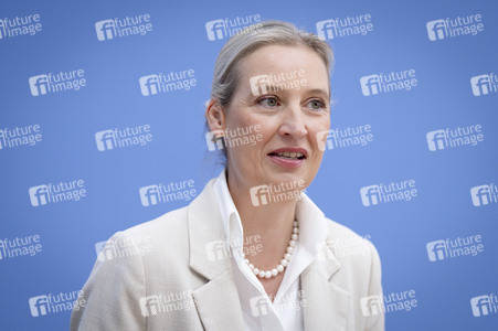 Bundespressekonferenz 'AfD - Auswirkungen der Landtagswahl in Sachsen-Anhalt auf die Bundespolitik' in Berlin