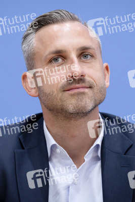 Bundespressekonferenz 'AfD - Auswirkungen der Landtagswahl in Sachsen-Anhalt auf die Bundespolitik' in Berlin
