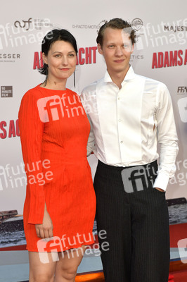 Filmpremiere 'Adams Acht' in Berlin