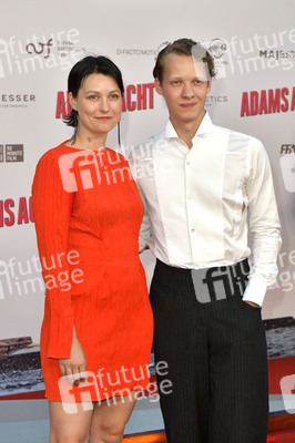 Filmpremiere 'Adams Acht' in Berlin