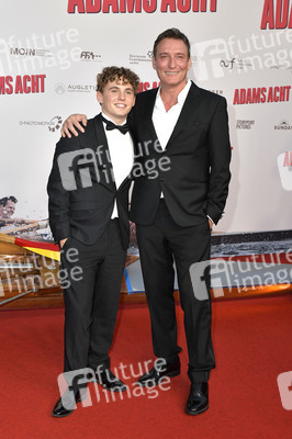 Filmpremiere 'Adams Acht' in Berlin