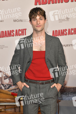 Filmpremiere 'Adams Acht' in Berlin