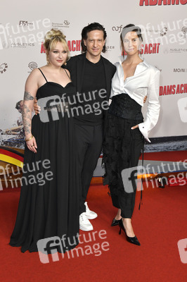 Filmpremiere 'Adams Acht' in Berlin