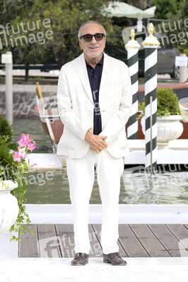 Ankunft von Pierfrancesco Favino, Giovanni Veronesi und Silvio Orlando am Hotel Excelsior, Internationale Filmfestspiele von Venedig 2026