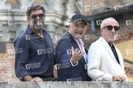 Ankunft von Pierfrancesco Favino, Giovanni Veronesi und Silvio Orlando am Hotel Excelsior, Internationale Filmfestspiele von Venedig 2026