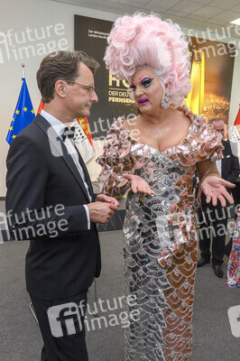 Golden Hour Empfang beim Deutschen Fernsehpreis in Köln