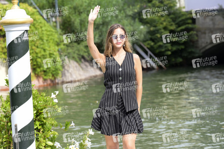 Ankunft von Claudia Napolitano am Hotel Excelsior, Internationale Filmfestspiele von Venedig 2026
