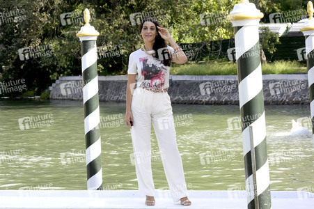 Ankunft vom 'Greta e le favole vere' Cast am Hotel Excelsior, Internationale Filmfestspiele von Venedig 2026