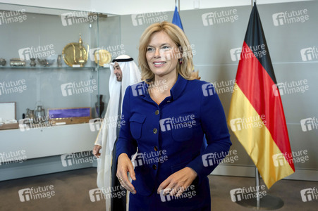 Bundestagspräsidentin Julia Klöckner empfängt den Staatspräsidenten der Vereinigten Arabischen Emirate in Berlin