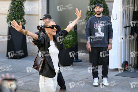 Céline Dion auf dem Weg zur ihrem Konzert in Paris