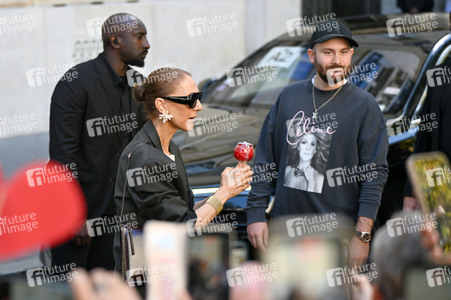 Céline Dion auf dem Weg zur ihrem Konzert in Paris