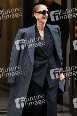 Céline Dion auf dem Weg zu ihrem Konzert in Paris